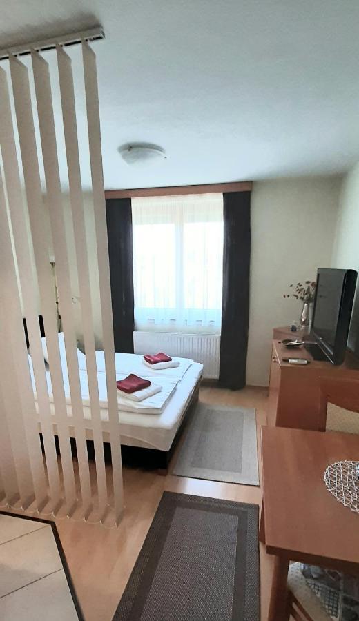 Ekko Apartman Hegykő Екстериор снимка